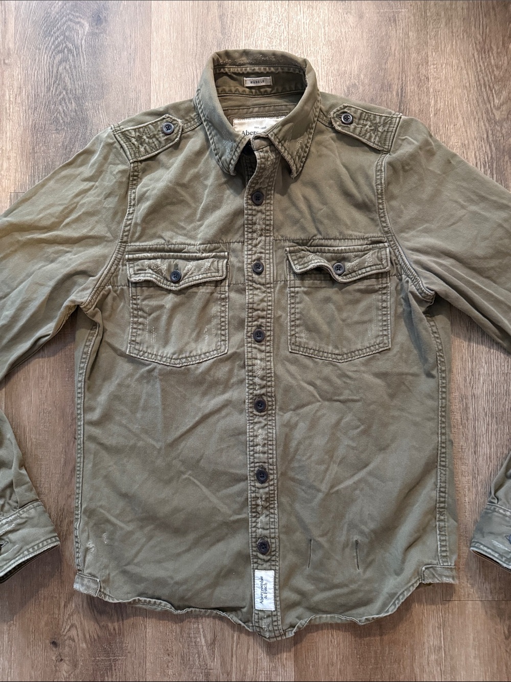 Abercrombie & Fitch Military Button-Front Utility Shirt size M
